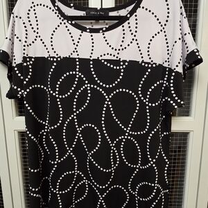 Elegant Black and White Women's Blouse